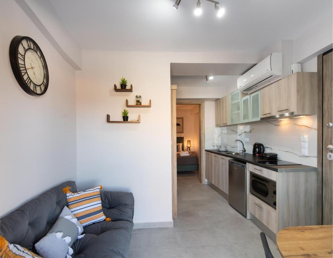 Angelica'S And Irene'S Design Apartments Swimming Pool 尼基亚娜 外观 照片